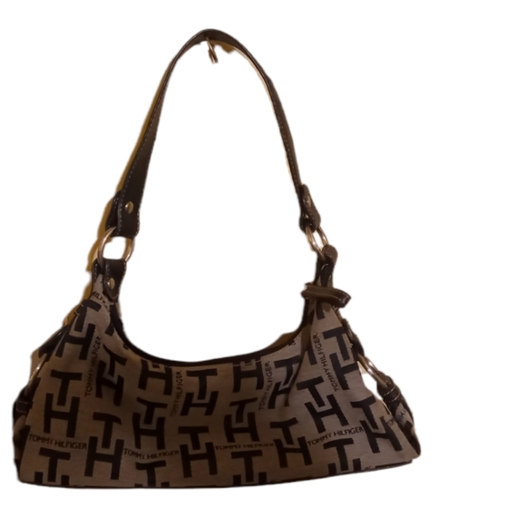 Tommy Hilfiger clutch purse - Picture 7 of 13